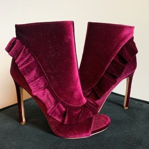 JustFab Ruffled Red Velvet Heel Bootie Size 8
